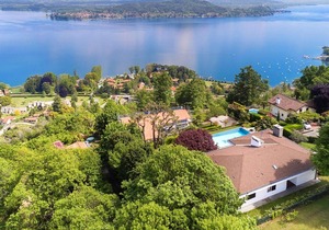 Villa Isabella - Four Bedroom Villa, Sleeps 8