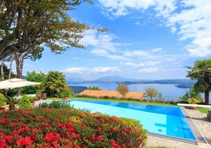 Villa Isabella - Four Bedroom Villa, Sleeps 8