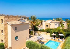 Villa Izabella - Four Bedroom Villa, Sleeps 8