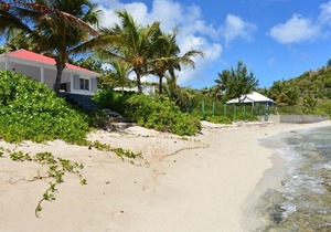 Villa Les Sables | Beach Front - Located in Fabulous Lorient Beach with Private Pool