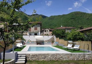 Villa Marsica B, fully refundable with voucher*: A welcoming apartment immersed in a splendid landscape, in the heart of a wonderful little town, with Free WI-FI.