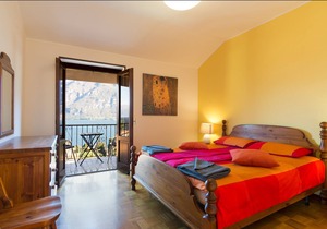 Villa near Bellagio, with stunning lake view, garden and private parking