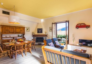 Villa near Bellagio, with stunning lake view, garden and private parking