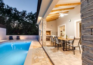VILLA SANDRINA