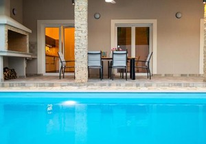 VILLA SANDRINA
