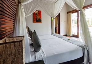 Villa Sasoon 4, 100 mt to Beach