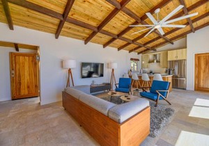 Villa Topaz Above West Bay with 180 degree views!