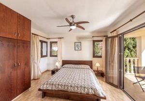 Villa Tsikkos Tria