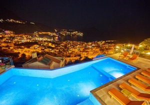 Villa Unlimited 5 Bedroom Luxury Villa with Infinity Pool