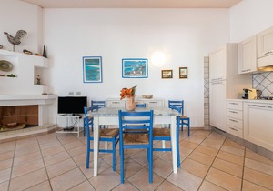 Villa 'Villetta 305' with Sea View, Garden, Tennis Court & A/C
