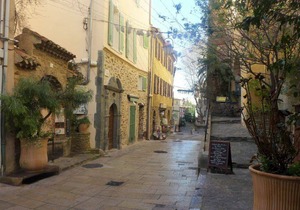 Village de Bormes les Mimosas