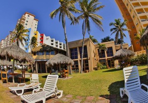 Villas El Rancho Green Resort
