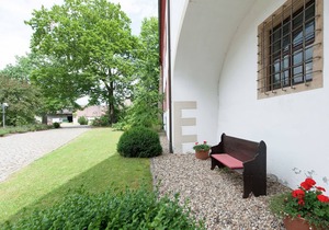 Vintage Apartment in Arzberg - Triestewitz with Terrace