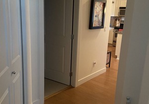 Warm and inviting home, private and pet friendly.
