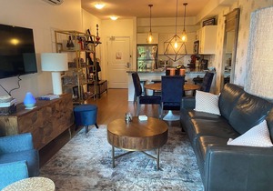 Warm and inviting home, private and pet friendly.