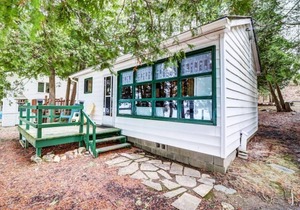 Waterfront Adults Only Private Cabin Sleep 4