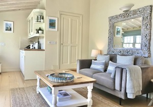 Waterfront coastal chic in the heart of Kinsale, Co.Cork.