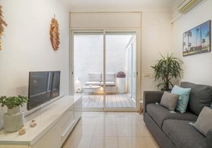 White Center Apartment by Hello Homes Sitges