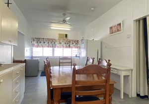 Whitehaven 2 - An affordable Queenslander in picturesque Picnic Bay