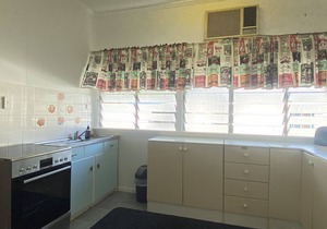 Whitehaven 2 - An affordable Queenslander in picturesque Picnic Bay