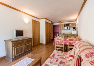 Wifi, 50m from ski slopes, fitness, balcony, tv, ski locker, 50m², Bessans