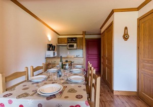 Wifi, 50m from ski slopes, fitness, balcony, tv, ski locker, 50m², Bessans