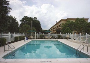 Wingate by Wyndham Brunswick