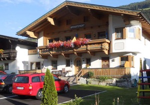 Wonderful Apartment in Wald im Pinzgau with Balcony