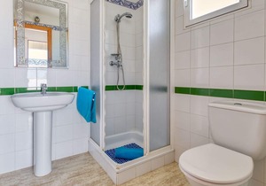 Wonderful villa for 6 people with A/C, WIFI, pool, TV and patio