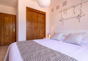 Wonderful villa for 6 people with A/C, WIFI, pool, TV and patio