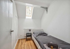Workers Apartment in Metzingen mit Balkon