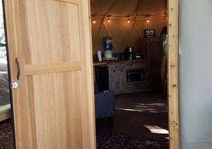 Yogi's Yurt - Miska Haven - Serenity on the Shuswap River in North Okanagan