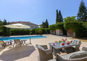 You and Your Family will love this Beachfront Villa, Larnaca Villa 1400