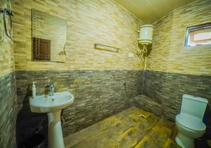 Young Monk Hostel & Cafe Dharamkot
