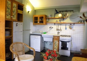 Your Fantastic Holiday in a Quaint Village Near the Beach with Mountain View