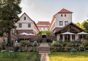 Your home in Lahr, in a completely renovated listed building, 2-floor apartment