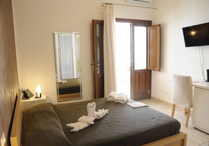 Zefiro Rooms & Breakfast