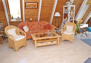 Zeltdachhaus mit grosser Terrasse