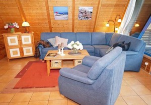 Zeltdachhaus mit WLAN und grosser Terrasse