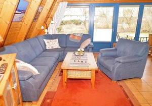 Zeltdachhaus mit WLAN und grosser Terrasse