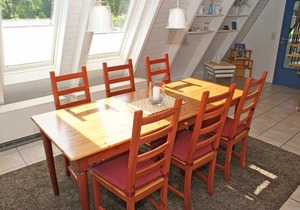 Zeltdachhaus mit WLan und Zaun