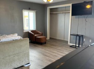 Ashworth | Hampton