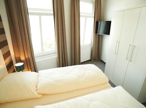 Eisberg Mit Südbalkon | Norderney