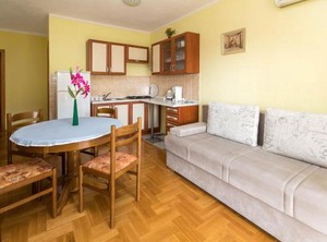 Nikol | Crikvenica