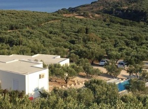 Wecrete East Nopigia Persons | Plakalona