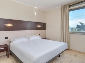 Record Hotel | Settimo Torinese