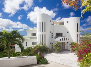 Akasha Villa | Saline Point