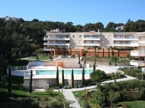 Le Domaine Baie | Cavaliere