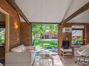 Located The Drentse Flatlands | Valthe