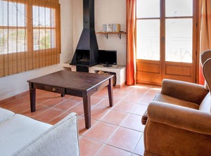 Detached Country Pira Town Square | Pira